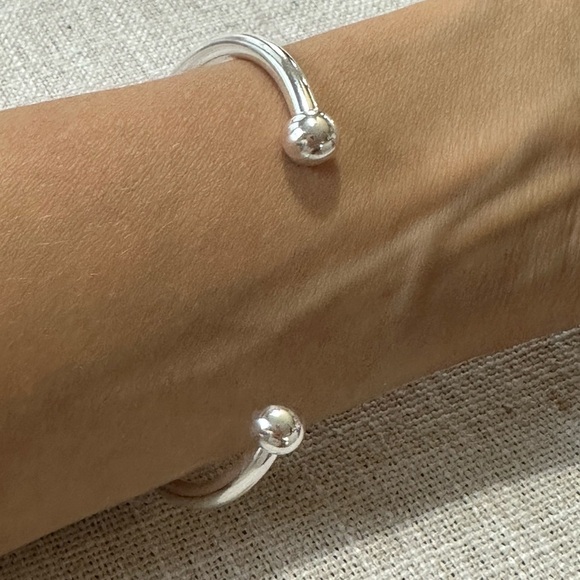 Silver 4mm Smooth Solid Bead Bracelet Cufflinks Bangles For Women - Picture 3 of 6